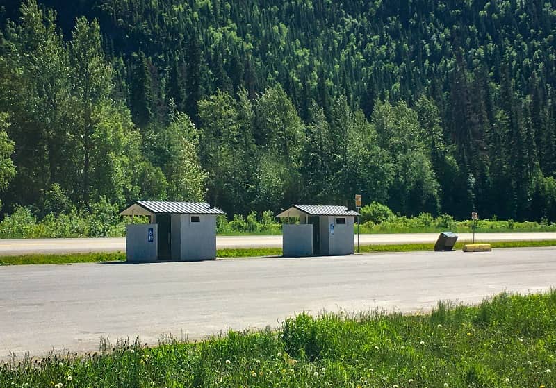 Public Restroom Buildings Rest Area Along Highway-cm