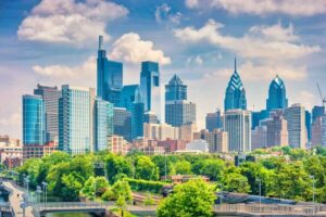 1302695700_Skyline of downtown Philadelphia Pennsylvania USA_Large-cm